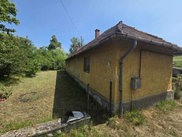 Eladó családi ház, Bánokszentgyörgyön 8.5 M Ft, 2+2 szobás