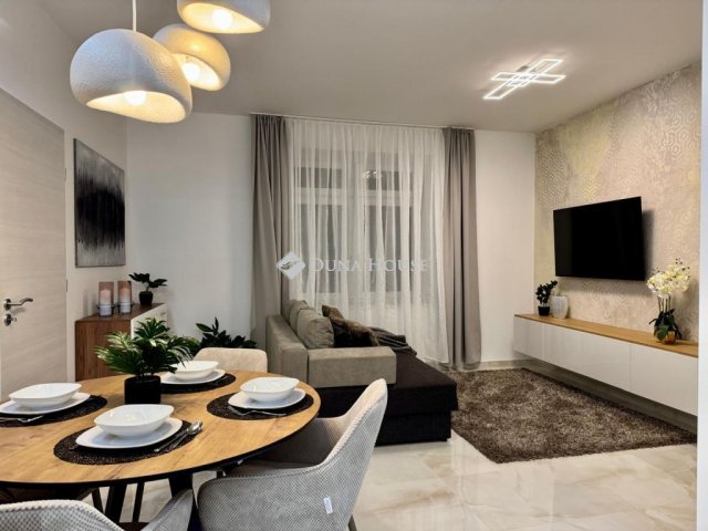 Kiadó téglalakás, albérlet, Debrecenben 250 E Ft / hó, 2 szobás