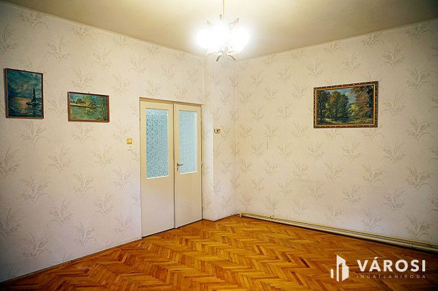Eladó családi ház, Lajosmizsén 49.9 M Ft, 5+1 szobás