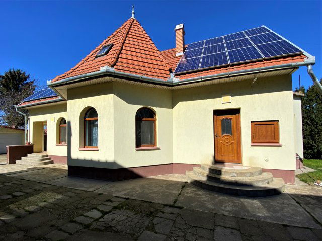 Eladó családi ház, Sarkadon 52 M Ft, 3 szobás