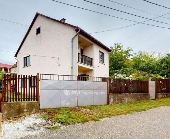 Eladó családi ház, Szendrőn 22 M Ft, 4 szobás