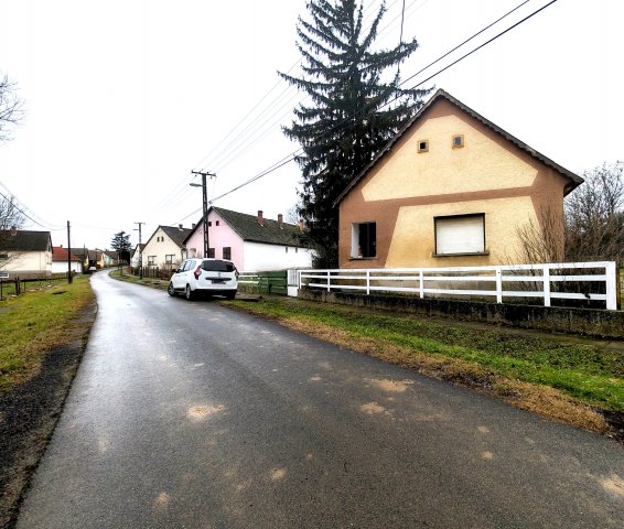 Eladó családi ház, Bikalon 14.9 M Ft, 4 szobás