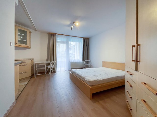 Kiadó téglalakás, albérlet, VIII. kerületben, Bérkocsis utcában