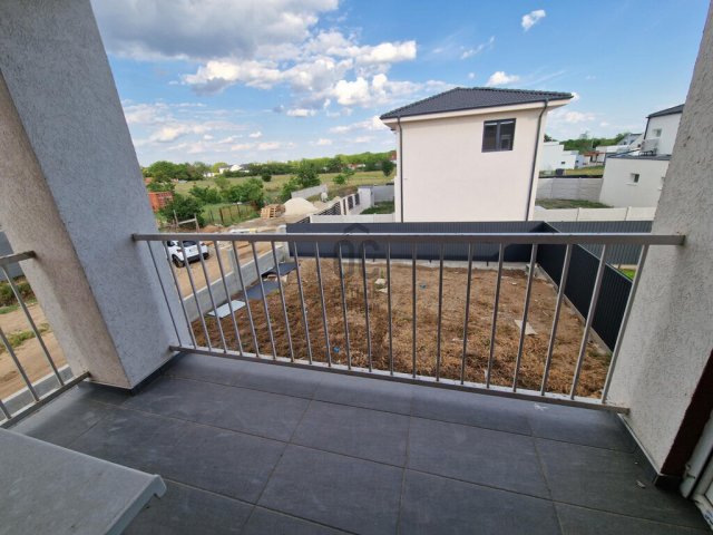 Eladó ikerház, Budapesten, XVIII. kerületben 135 M Ft, 5 szobás