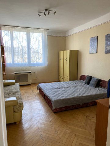 Eladó téglalakás, Debrecenben, Gyöngyösi utcában 66.5 M Ft