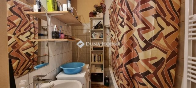 Eladó panellakás, Budapesten, X. kerületben 33 M Ft, 1 szobás