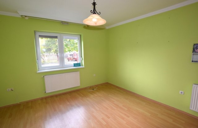 Eladó családi ház, Debrecenben 69 M Ft, 1+2 szobás