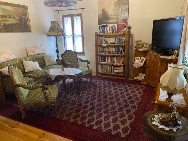 Eladó családi ház, Hosszúhetényen 185 M Ft, 3+1 szobás