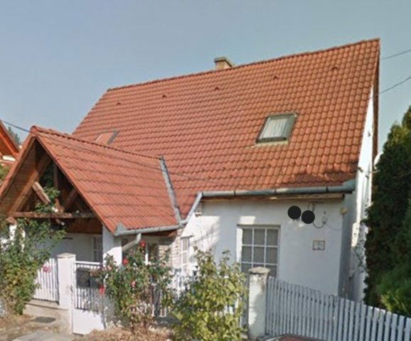 Eladó családi ház, Pécsett 55 M Ft, 4 szobás