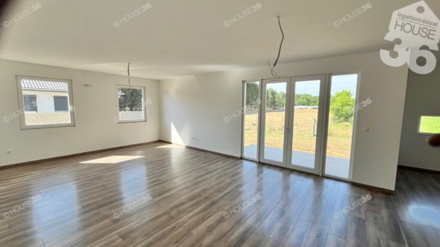 Eladó családi ház, Kecskeméten 92 M Ft, 4 szobás