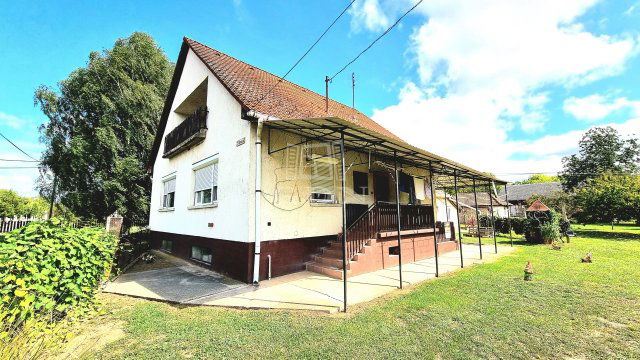 Eladó családi ház, Vámosmikolán 59.9 M Ft, 5 szobás