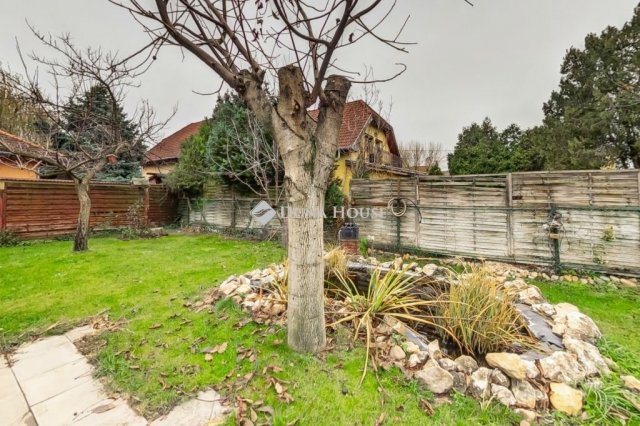 Eladó ikerház, Szigethalmon 89.9 M Ft, 3 szobás