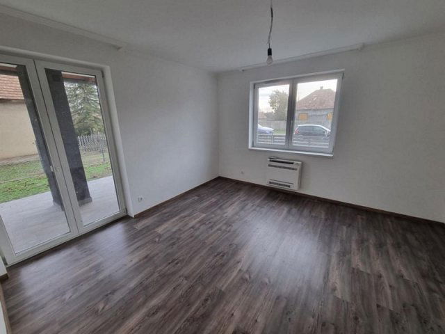 Eladó téglalakás, Besnyőn 42.9 M Ft, 2 szobás