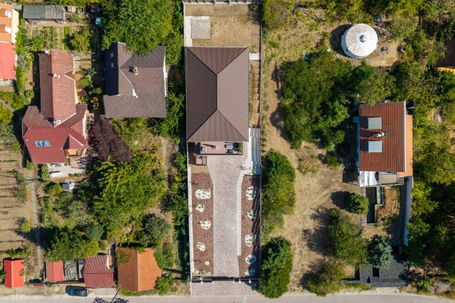 Eladó családi ház, Szadán, Szőlőhegyi utcában 269.9 M Ft
