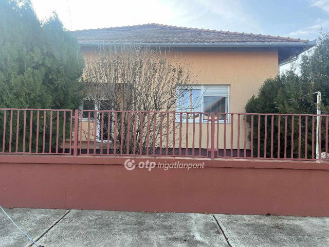 Eladó családi ház, Tápiógyörgyén 44.9 M Ft, 3 szobás
