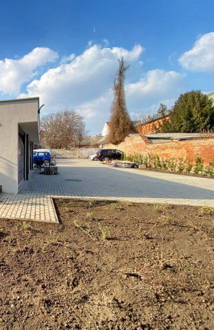 Kiadó garázs, Debrecenben 25 E Ft / hó / költözzbe.hu