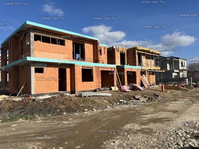 Eladó családi ház, Budapesten, XVIII. kerületben 169.9 M Ft