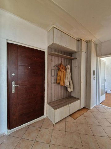 Eladó panellakás, Cegléden 41.5 M Ft, 2 szobás