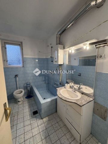 Eladó családi ház, Ceglédbercelen 67 M Ft, 5 szobás