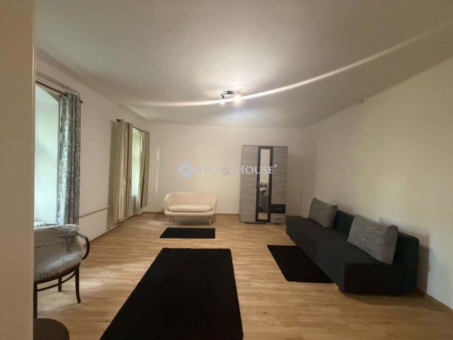 Eladó téglalakás, Kalocsán 22.5 M Ft, 2 szobás