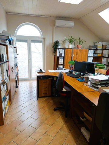 Kiadó iroda, Szolnokon 280 E Ft / hó, 3 szobás