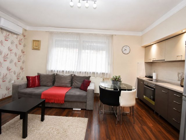 Kiadó téglalakás, albérlet, Debrecenben 220 E Ft / hó, 2 szobás