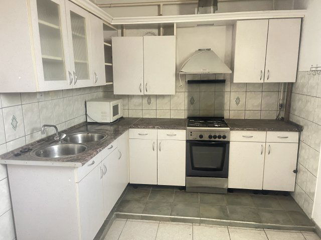 Eladó családi ház, Baján 33 M Ft, 3 szobás