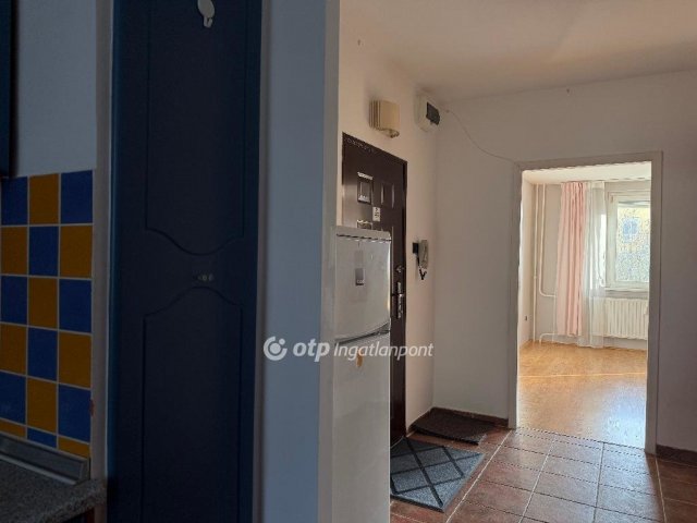 Eladó panellakás, Budapesten, III. kerületben 82.9 M Ft, 2 szobás