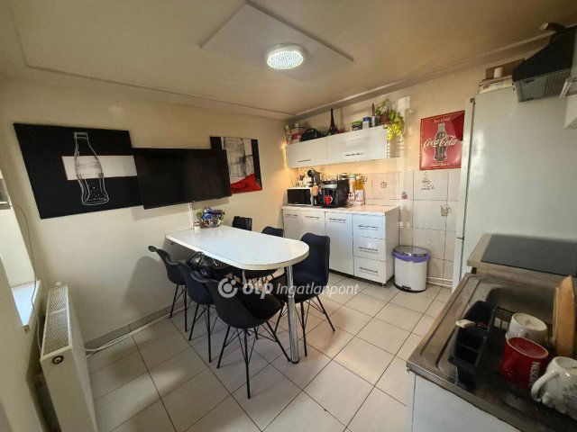 Eladó családi ház, Újfehértón 39.99 M Ft, 1 szobás