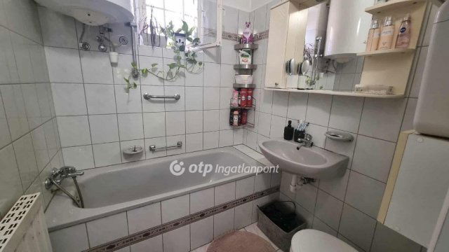 Eladó családi ház, Albertirsán 75 M Ft, 3 szobás