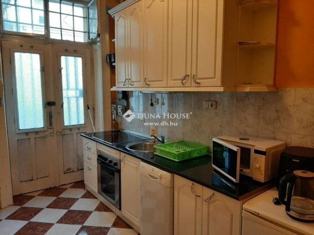 Eladó téglalakás, Budapesten, VII. kerületben 93.5 M Ft