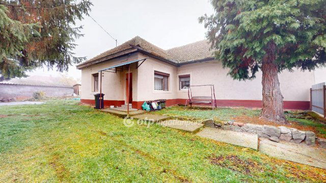 Eladó családi ház, Mezőkeresztesen 29 M Ft, 3 szobás