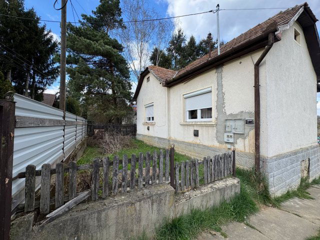 Eladó családi ház, Tarnaleleszen 15.4 M Ft, 2 szobás