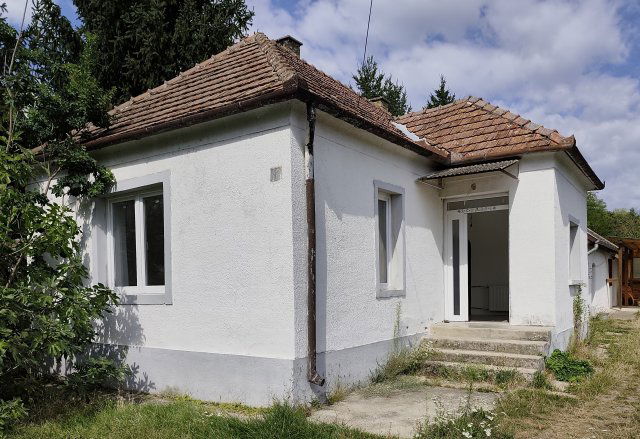 Eladó családi ház, Hegyesden 49.9 M Ft, 2+2 szobás