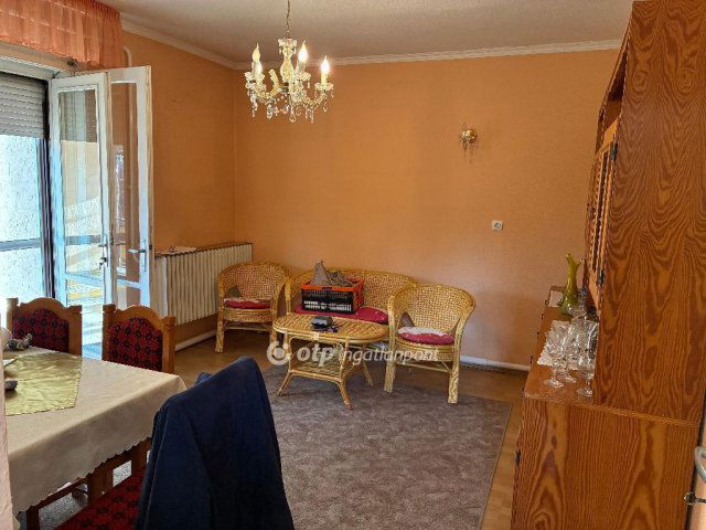 Eladó családi ház, Békésen 49.9 M Ft, 3+1 szobás