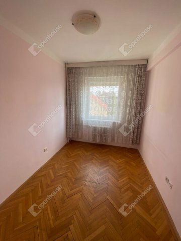 Eladó téglalakás, Mosonmagyaróváron 49.9 M Ft, 3 szobás