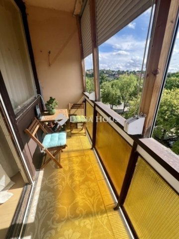 Eladó panellakás, Pécsett 37.99 M Ft, 2 szobás