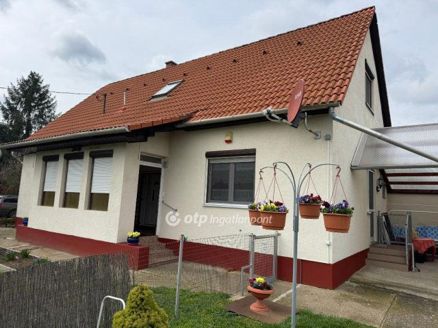 Eladó családi ház, Tiszafüreden 73.084 M Ft, 5 szobás