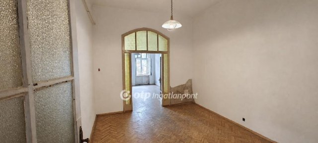 Eladó téglalakás, Budapesten, VIII. kerületben 59.9 M Ft
