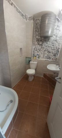 Kiadó téglalakás, albérlet, Pécsett 150 E Ft / hó, 1 szobás