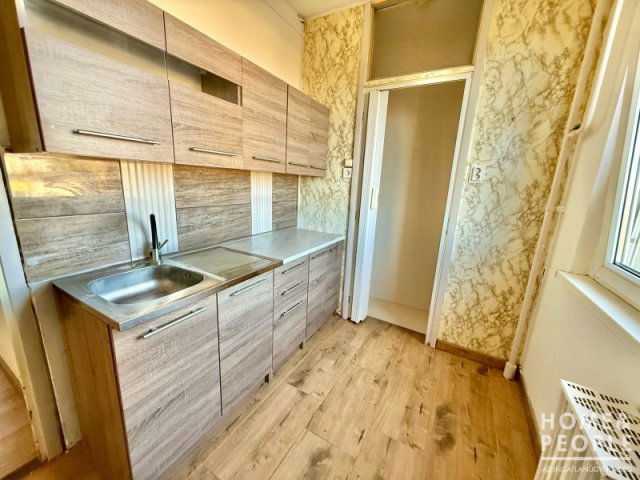 Eladó téglalakás, Szegeden 56.9 M Ft, 3 szobás