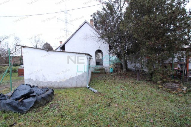 Eladó nyaraló, Győrött 14.9 M Ft, 1 szobás