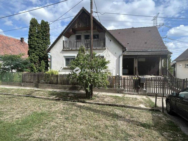 Eladó családi ház, Mendén 79 M Ft, 2 szobás
