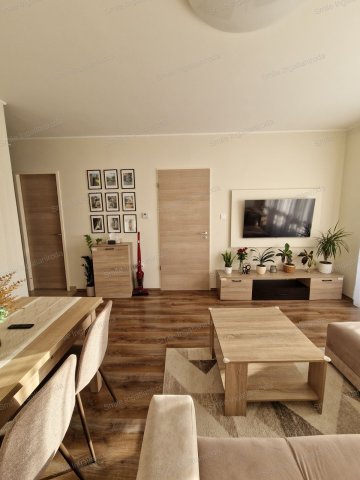 Kiadó téglalakás, albérlet, Nyíregyházán 180 E Ft / hó