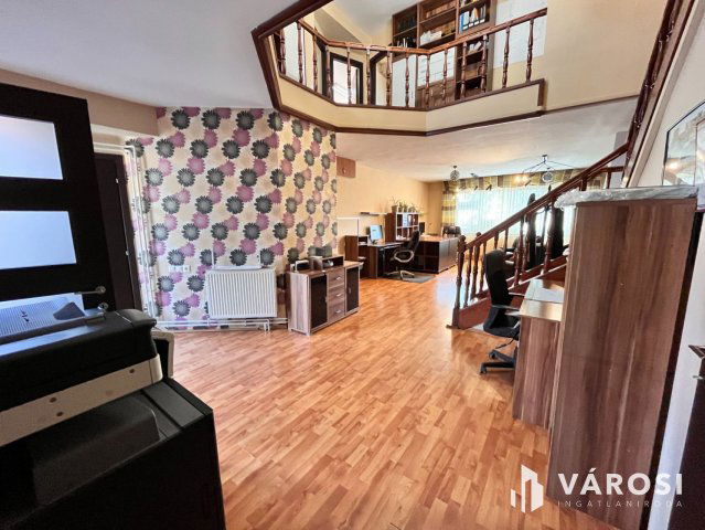 Eladó családi ház, Debrecenben 135.9 M Ft, 6 szobás