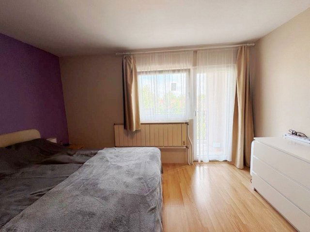 Eladó családi ház, Veresegyházon 129.9 M Ft, 5+1 szobás