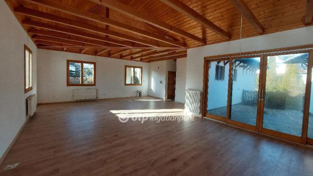 Eladó családi ház, Ostoroson 79 M Ft, 3+4 szobás