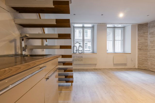 Eladó téglalakás, Budapesten, VIII. kerületben 69.9 M Ft