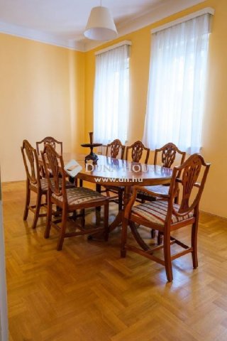 Eladó családi ház, Budapesten, XVI. kerületben 380 M Ft