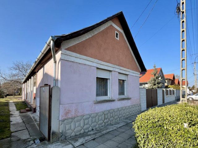 Eladó családi ház, Nagykátán 23 M Ft, 2 szobás